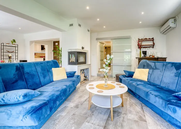 Cosy D&d By Interhome 別荘